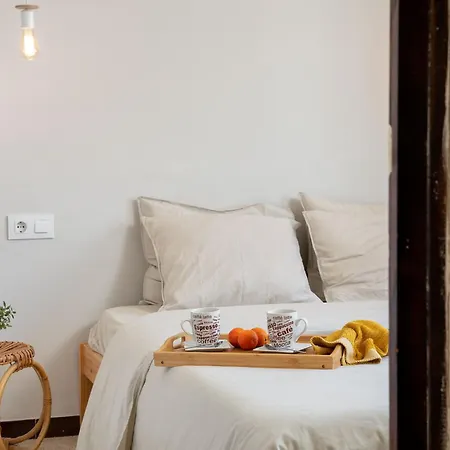 Flateli Muntanya Begur