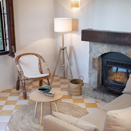 Flateli Muntanya Casa de Férias Begur